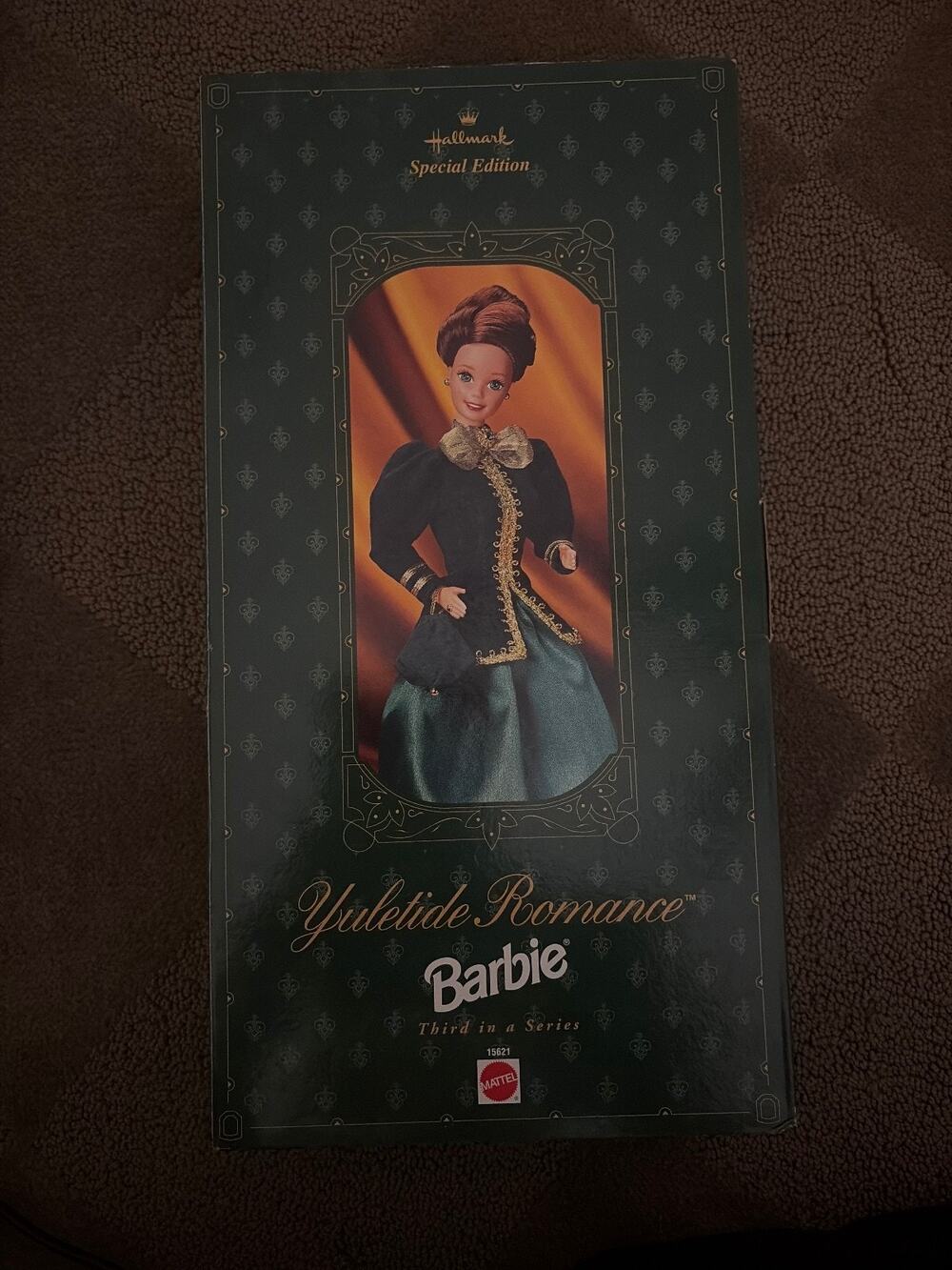 Hallmark Special Edition Yuletide Romance Barbie Doll 1991
